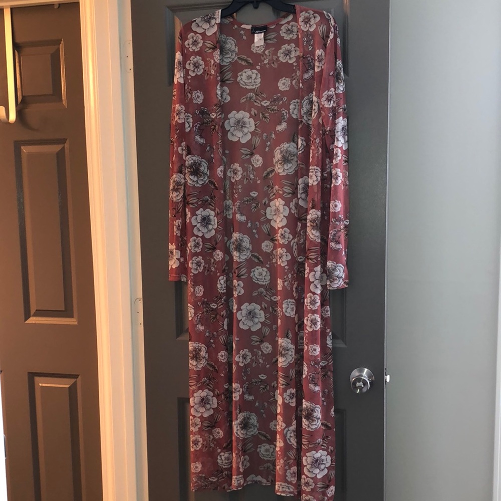 Woman Long Sleeve Floral Sheer Duster (Coverup) Medium